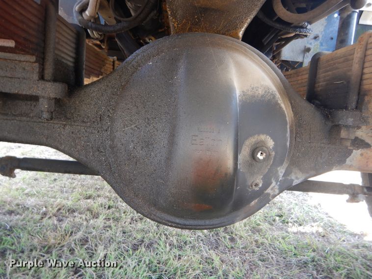 image for item DI1759 1994 GMC TopKick C6500 bucket truck