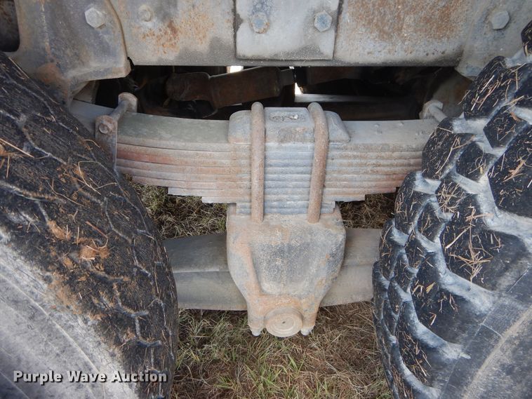 image for item DI1759 1994 GMC TopKick C6500 bucket truck