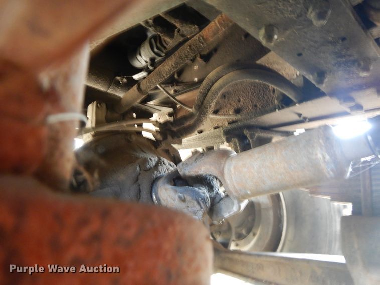 image for item DI1759 1994 GMC TopKick C6500 bucket truck