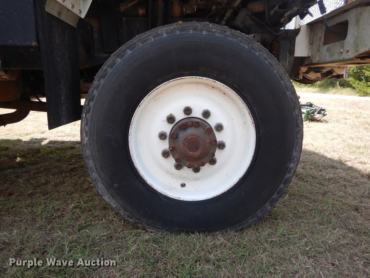 image for item DI1759 1994 GMC TopKick C6500 bucket truck