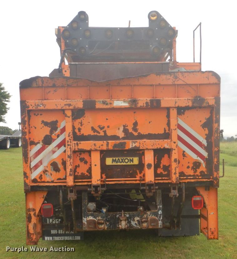 image for item DI2267 1990 Ford L8000 bridge inspection truck