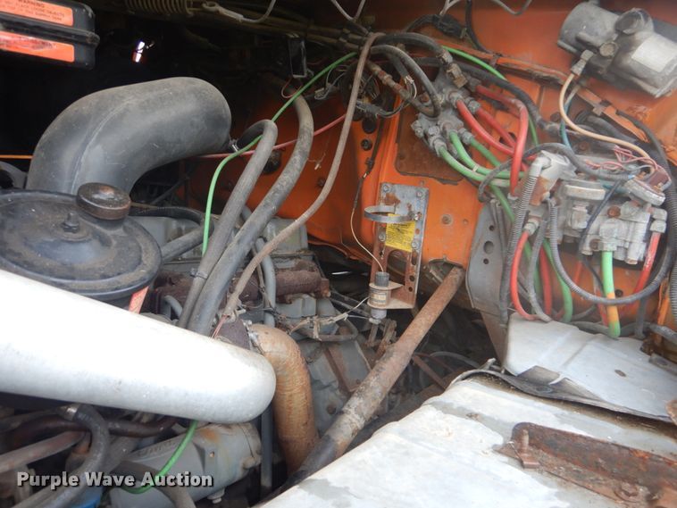 image for item DI2267 1990 Ford L8000 bridge inspection truck