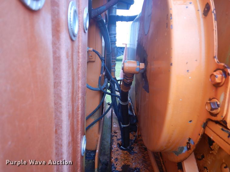 image for item DI2267 1990 Ford L8000 bridge inspection truck