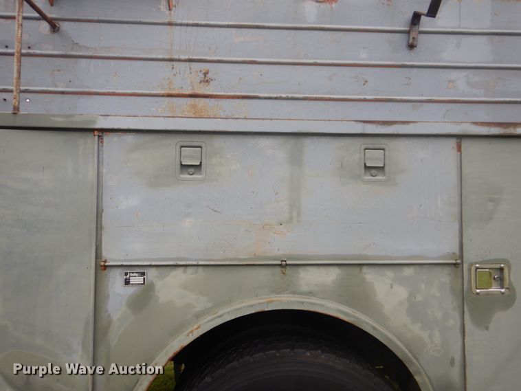 image for item DI2267 1990 Ford L8000 bridge inspection truck