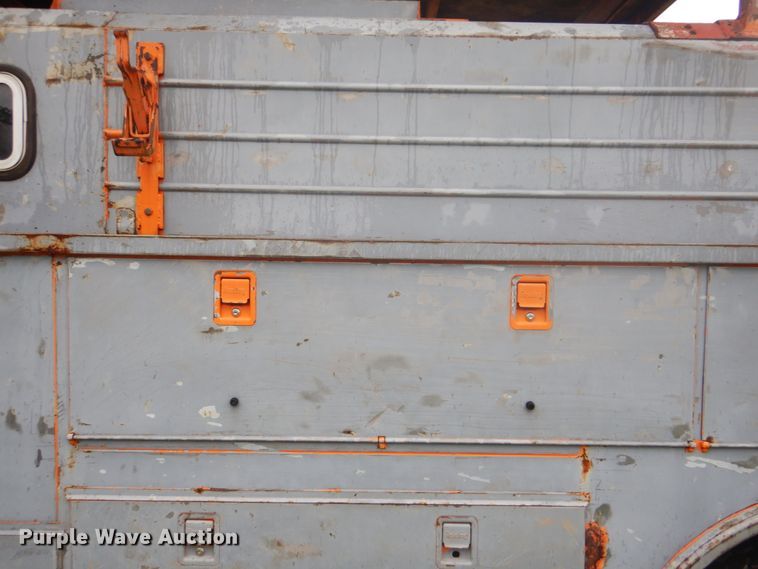 image for item DI2267 1990 Ford L8000 bridge inspection truck