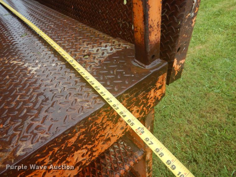 image for item DI2267 1990 Ford L8000 bridge inspection truck