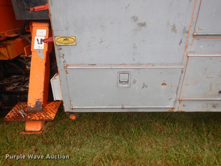 image for item DI2267 1990 Ford L8000 bridge inspection truck