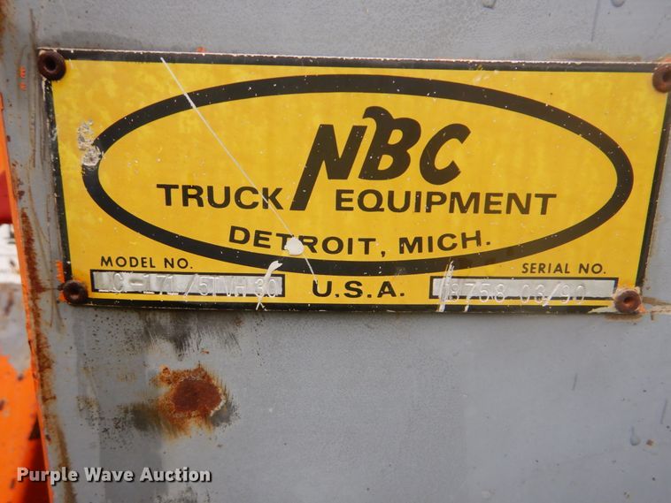 image for item DI2267 1990 Ford L8000 bridge inspection truck
