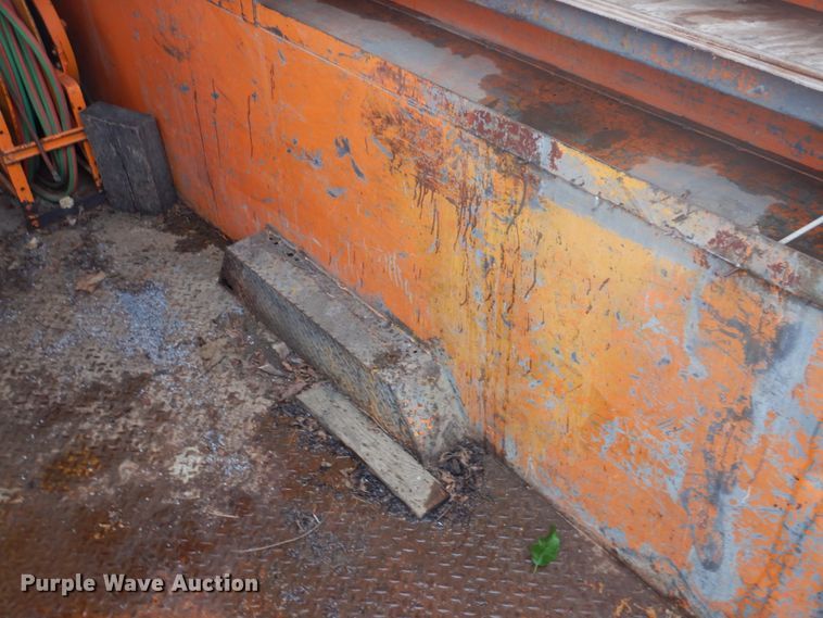 image for item DI2267 1990 Ford L8000 bridge inspection truck