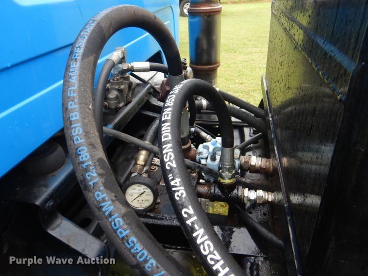 image for item DI2272 1984 GMC TopKick C7000 semi truck