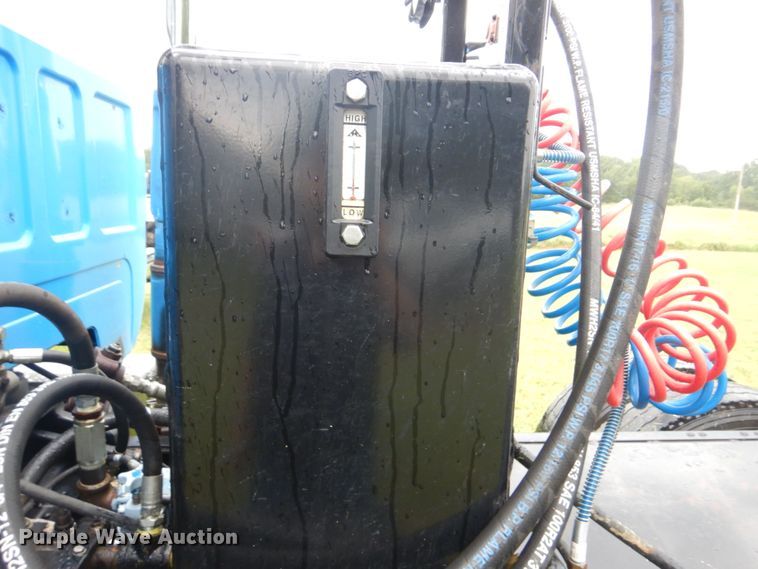 image for item DI2272 1984 GMC TopKick C7000 semi truck