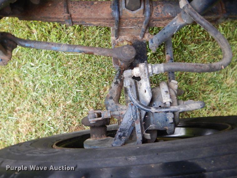 image for item DI2272 1984 GMC TopKick C7000 semi truck