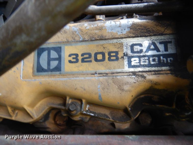 image for item DI2272 1984 GMC TopKick C7000 semi truck