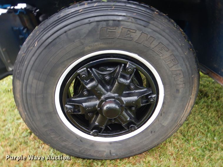 image for item DI2272 1984 GMC TopKick C7000 semi truck