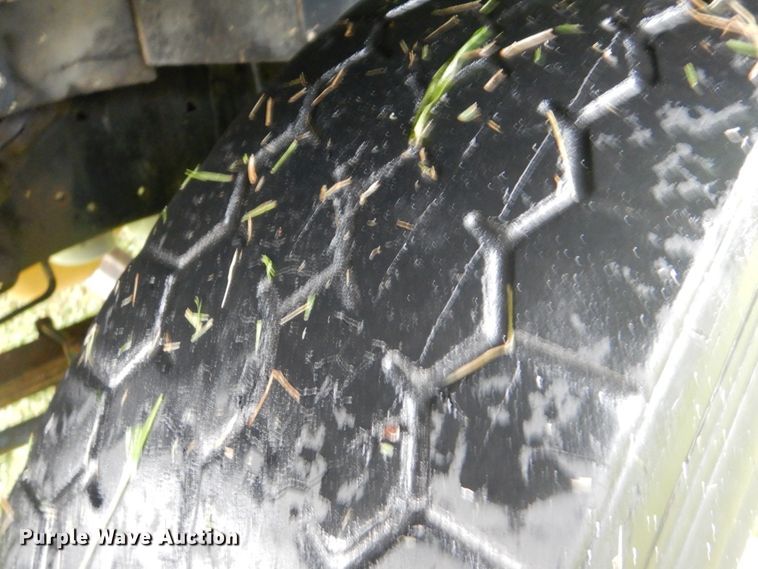 image for item DI2272 1984 GMC TopKick C7000 semi truck