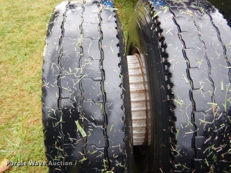 image for item DI2272 1984 GMC TopKick C7000 semi truck