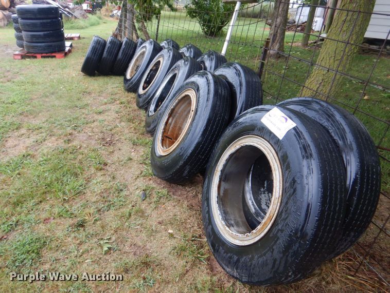 image for item DI2274 (26) tires