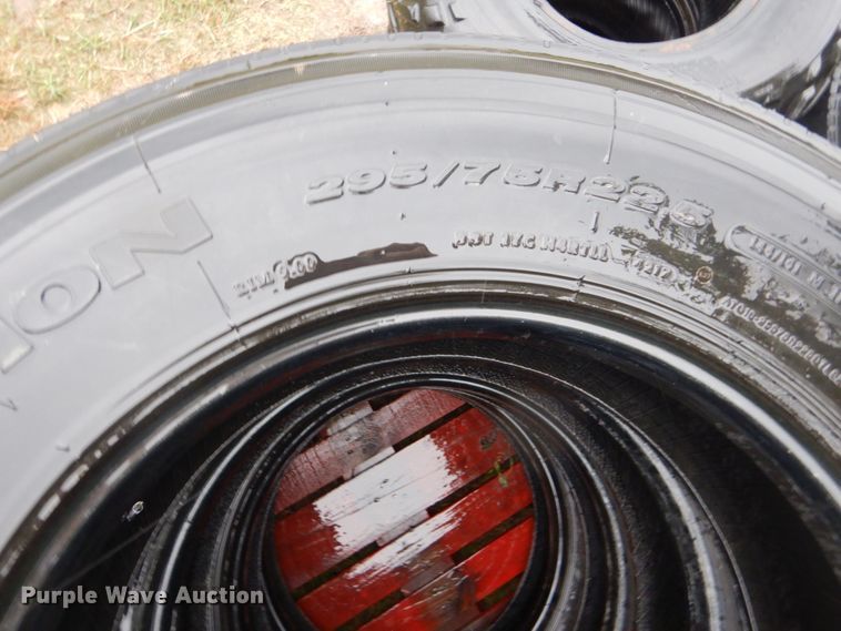 image for item DI2274 (26) tires