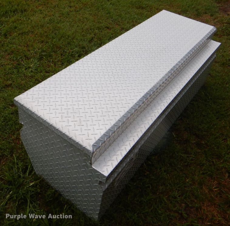 image for item DI2275 5'L x 20.5"W cross bed toolbox