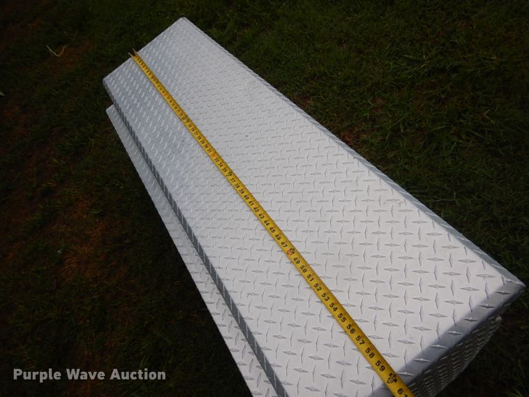 image for item DI2275 5'L x 20.5"W cross bed toolbox