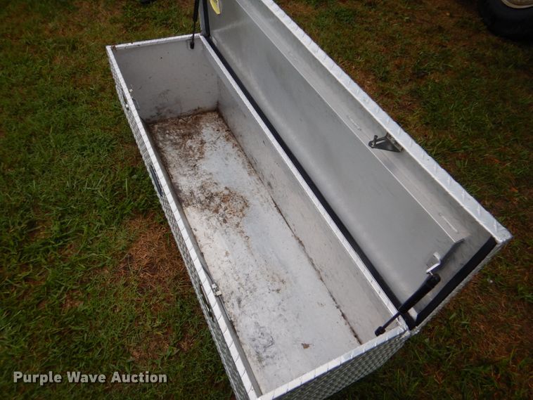 image for item DI2275 5'L x 20.5"W cross bed toolbox