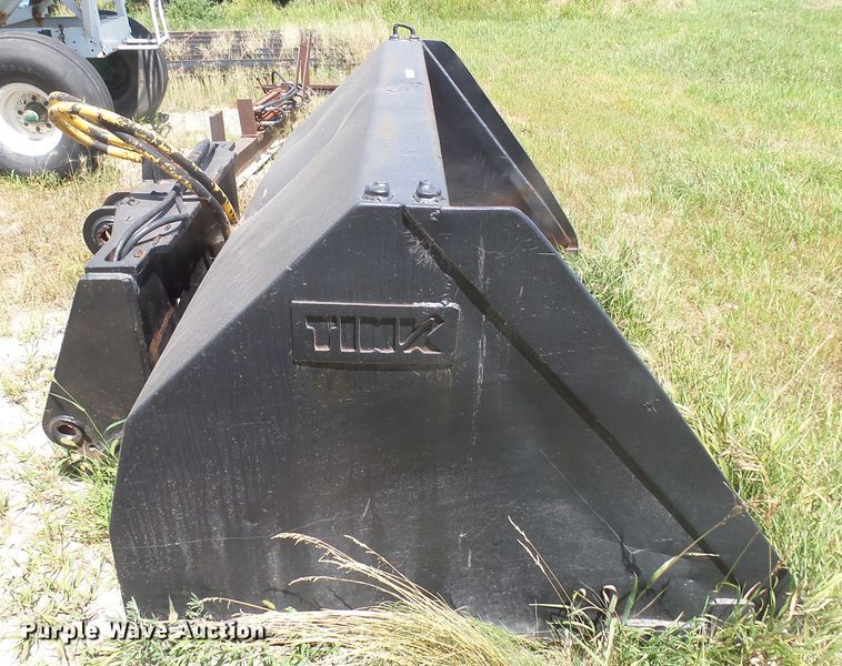 image for item DX9206 Tink roll-out bucket