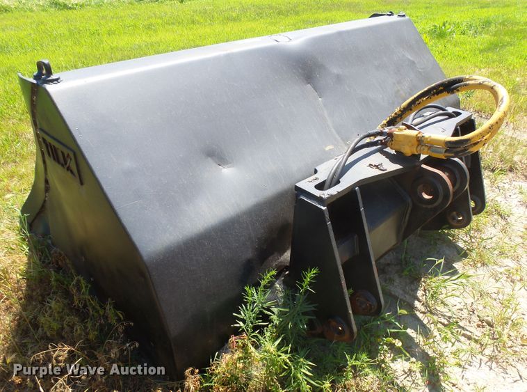 image for item DX9206 Tink roll-out bucket