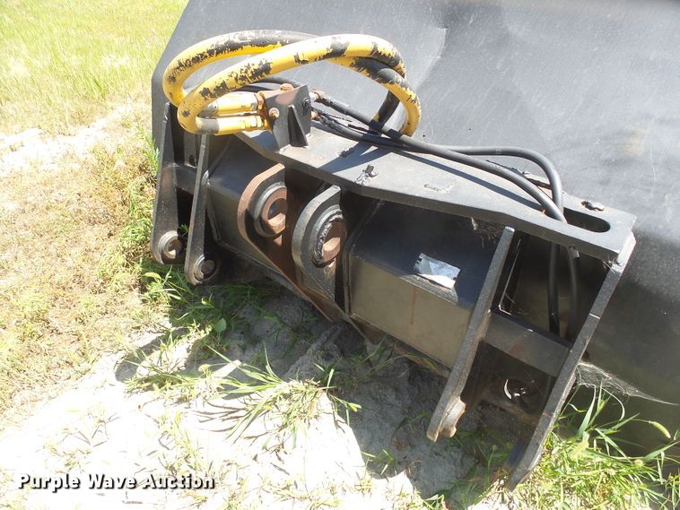 image for item DX9206 Tink roll-out bucket