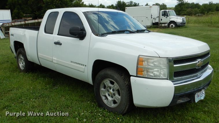 image for item EK9039 2008 Chevrolet Silverado 1500 Ext. Cab pickup truck