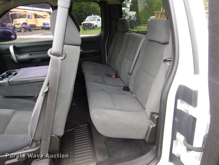 image for item EK9039 2008 Chevrolet Silverado 1500 Ext. Cab pickup truck