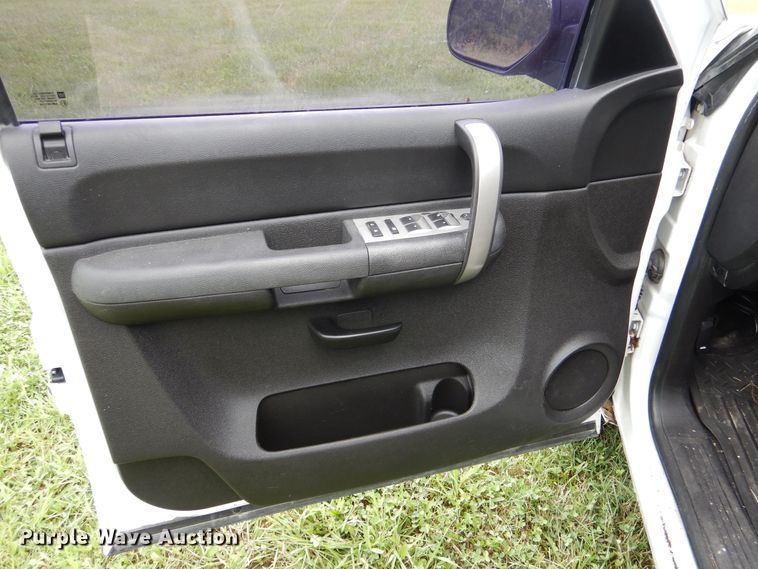 image for item EK9039 2008 Chevrolet Silverado 1500 Ext. Cab pickup truck