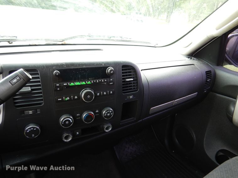 image for item EK9039 2008 Chevrolet Silverado 1500 Ext. Cab pickup truck