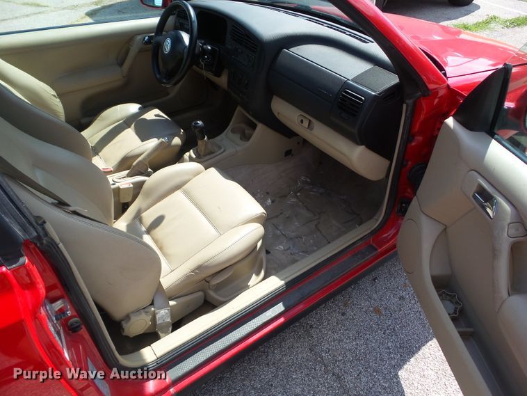 image for item EM9804 1999 Volkswagen Cabrio convertible