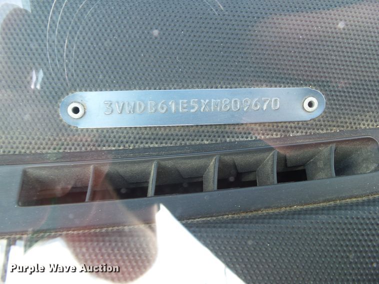 image for item EM9804 1999 Volkswagen Cabrio convertible
