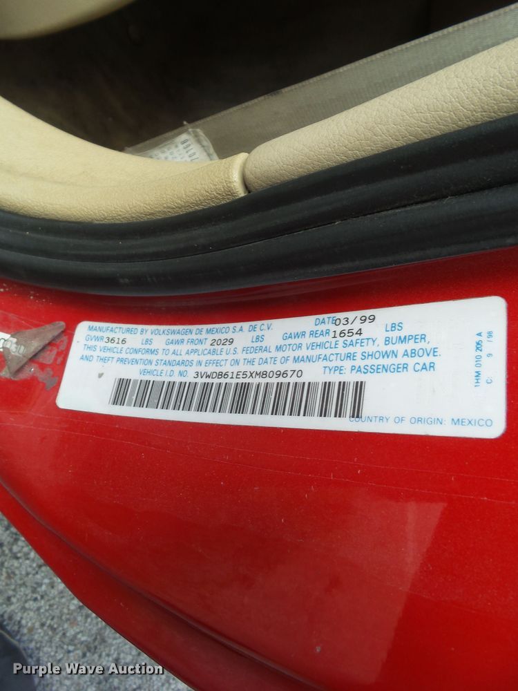 image for item EM9804 1999 Volkswagen Cabrio convertible