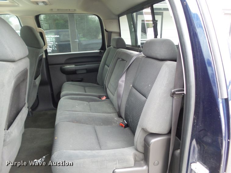 image for item EM9805 2008 Chevrolet Silverado 1500 Crew Cab pickup truck