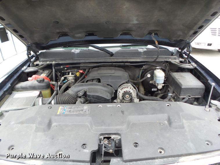 image for item EM9805 2008 Chevrolet Silverado 1500 Crew Cab pickup truck