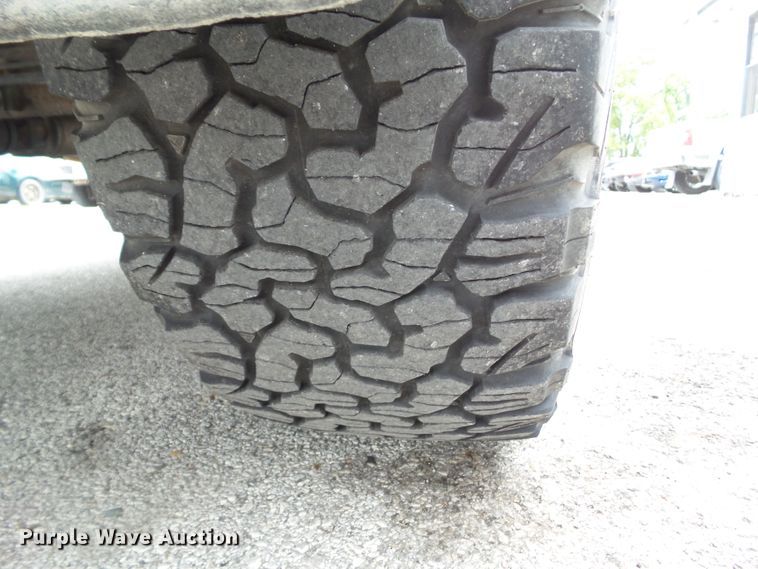 image for item EM9805 2008 Chevrolet Silverado 1500 Crew Cab pickup truck