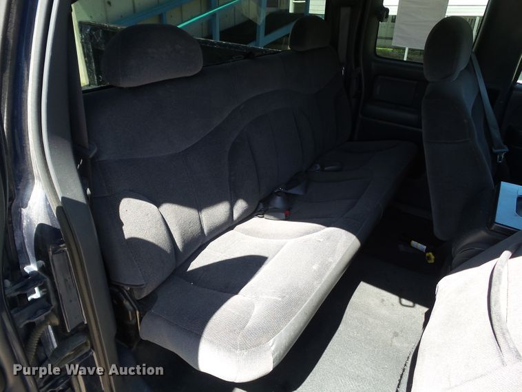 image for item EM9816 2001 GMC Sierra 1500 Ext. Cab pickup truck