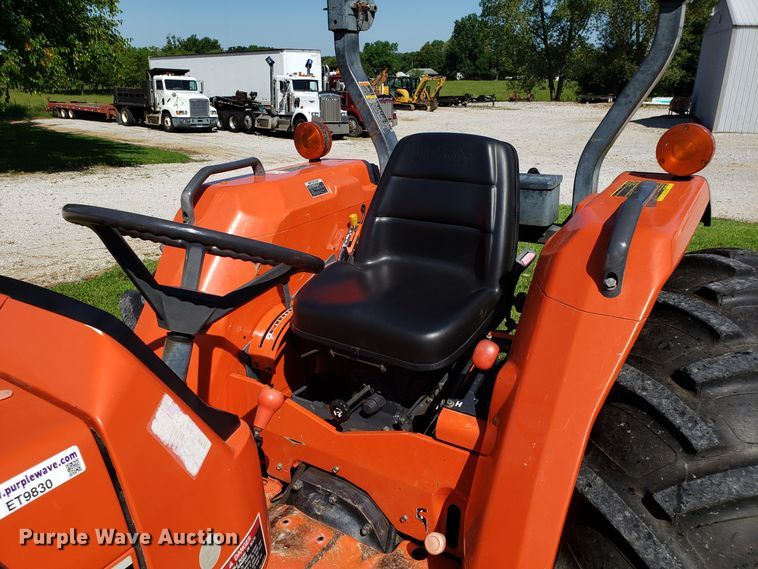 image for item ET9830 Kubota MX5000 MFWD tractor