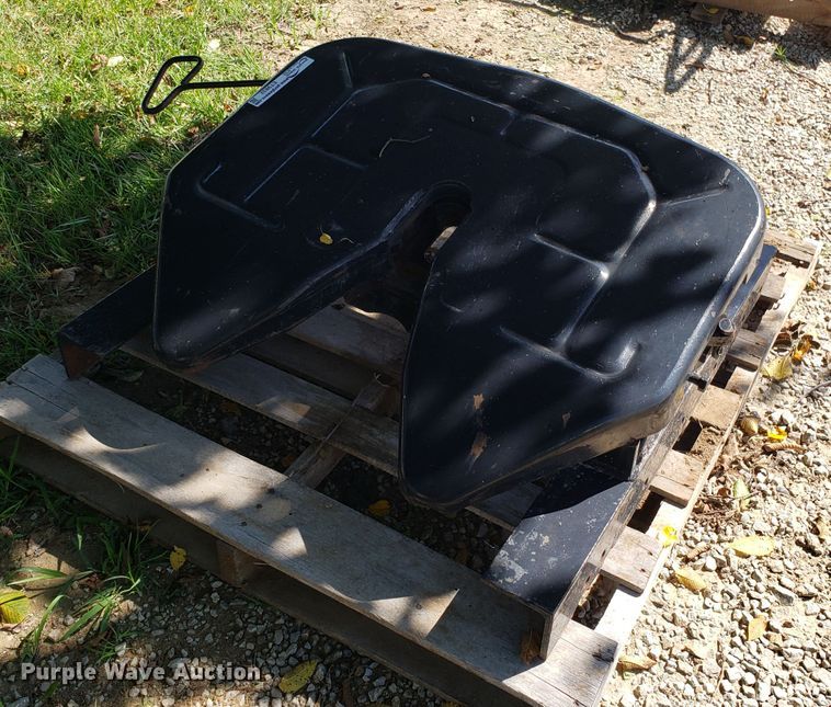 image for item ET9832 Fifth wheel plate