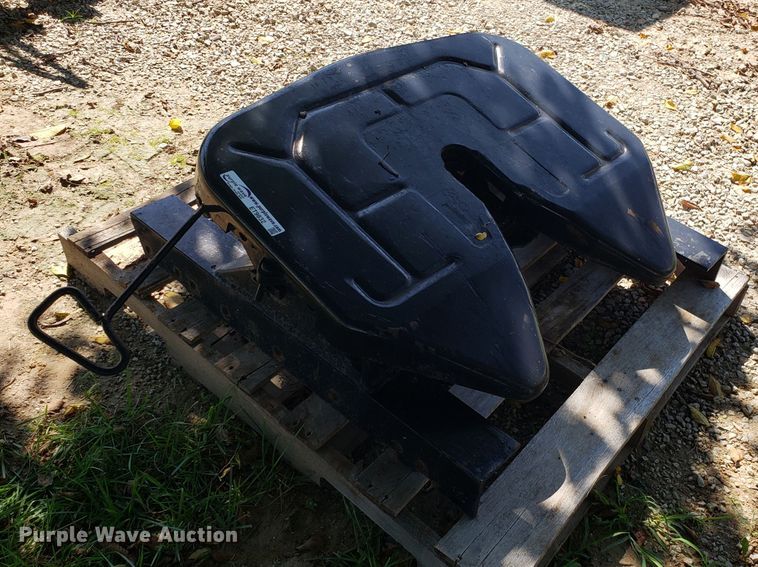 image for item ET9832 Fifth wheel plate