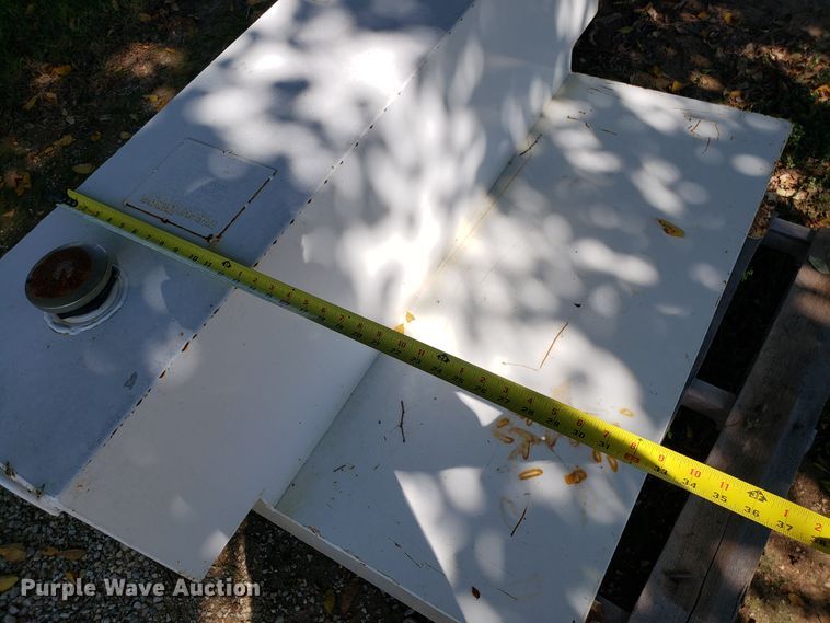 image for item ET9833 Auxiliary fuel tank