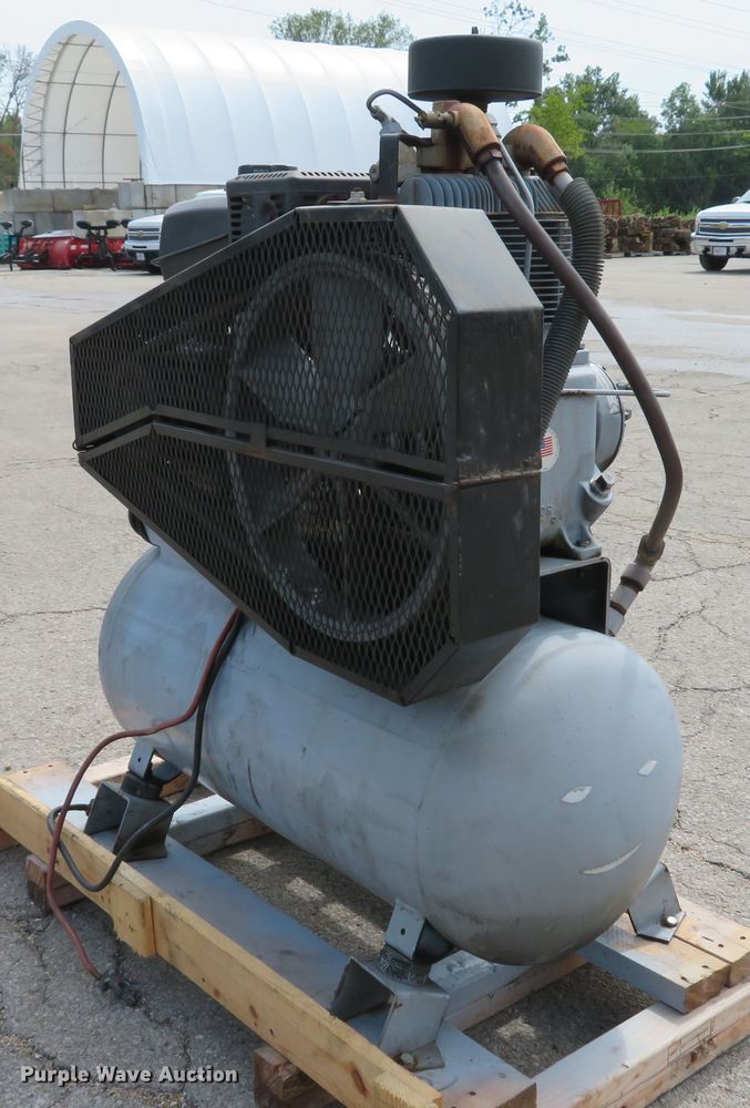 image for item EV9726 Gardner Denver HGR7-3K air compressor
