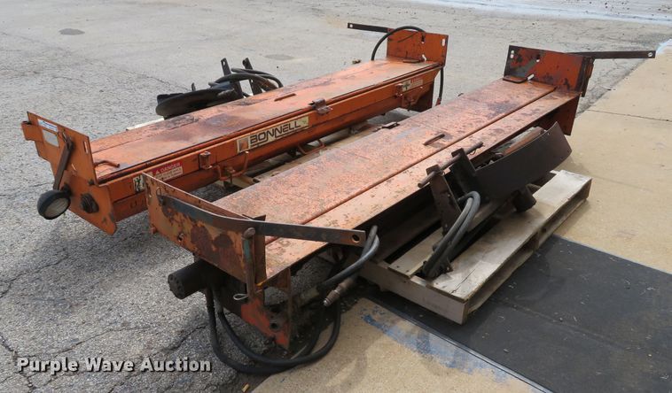 image for item EV9732 (2) end gate spreaders