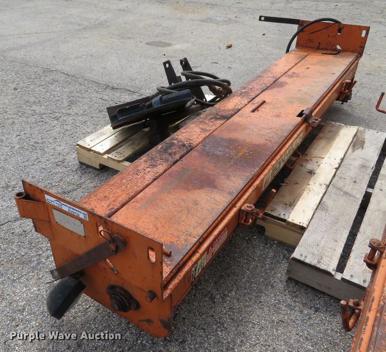 image for item EV9732 (2) end gate spreaders