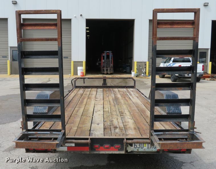 image for item EV9735 2005 Corn Pro UT-18H utility trailer