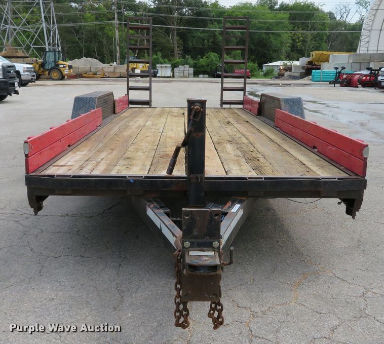 image for item EV9736 1999 Corn Pro UT-18H equipment trailer