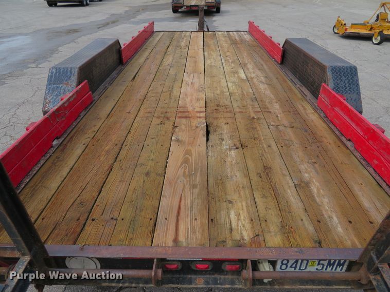 image for item EV9736 1999 Corn Pro UT-18H equipment trailer