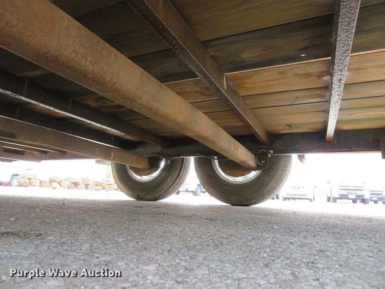 image for item EV9736 1999 Corn Pro UT-18H equipment trailer